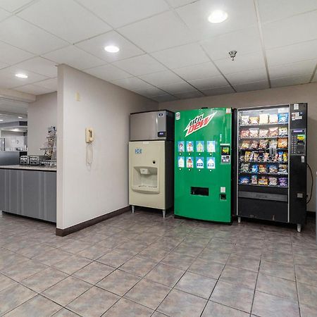 Microtel Inn And Suites Маністі Екстер'єр фото